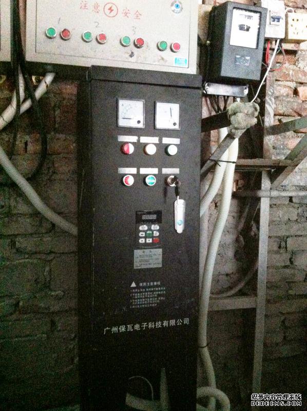 防尘型柱塞泵节电柜-潮州-变频节能改造案例